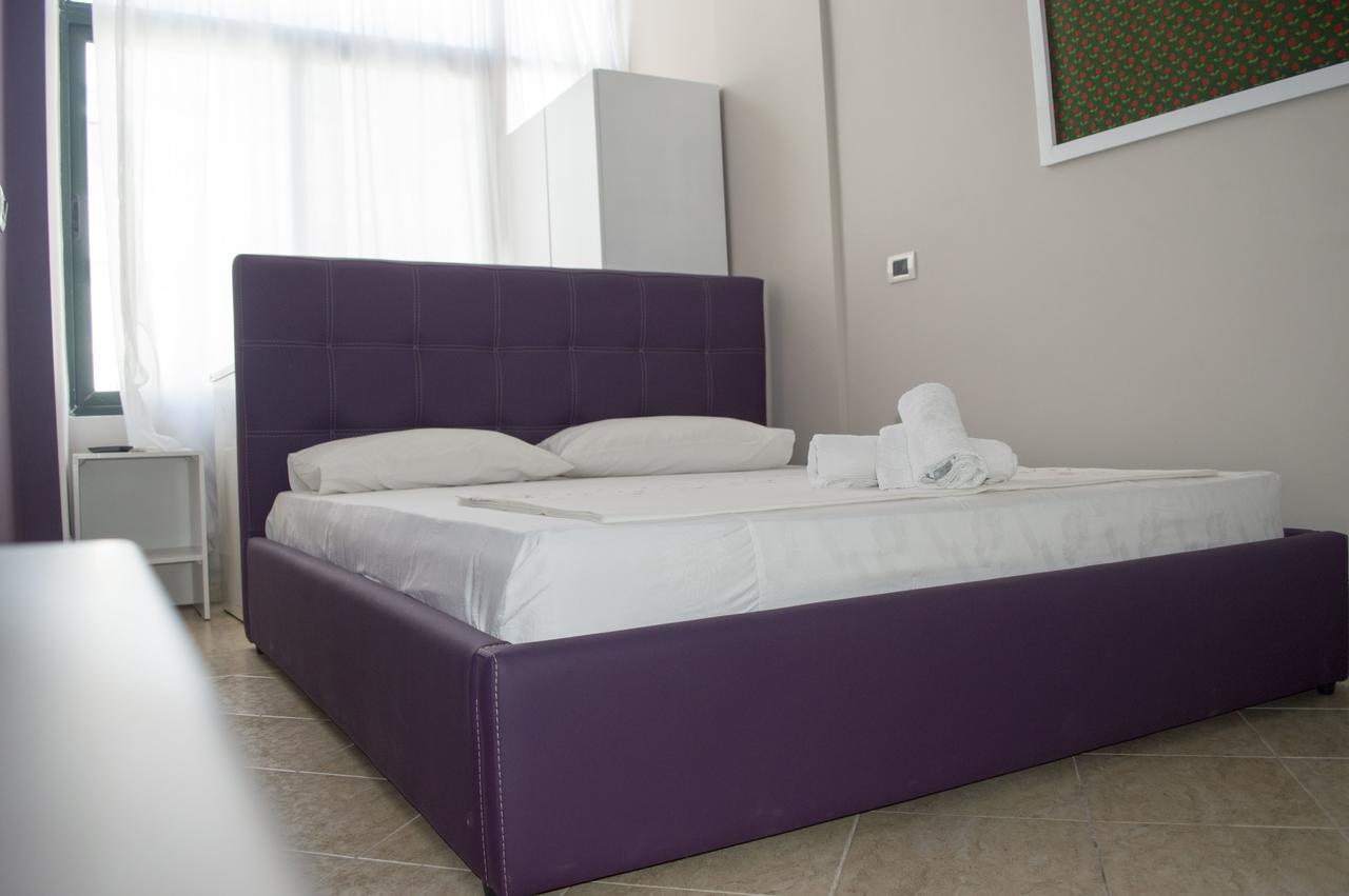Hotel Riviera Дуррес Екстер'єр фото