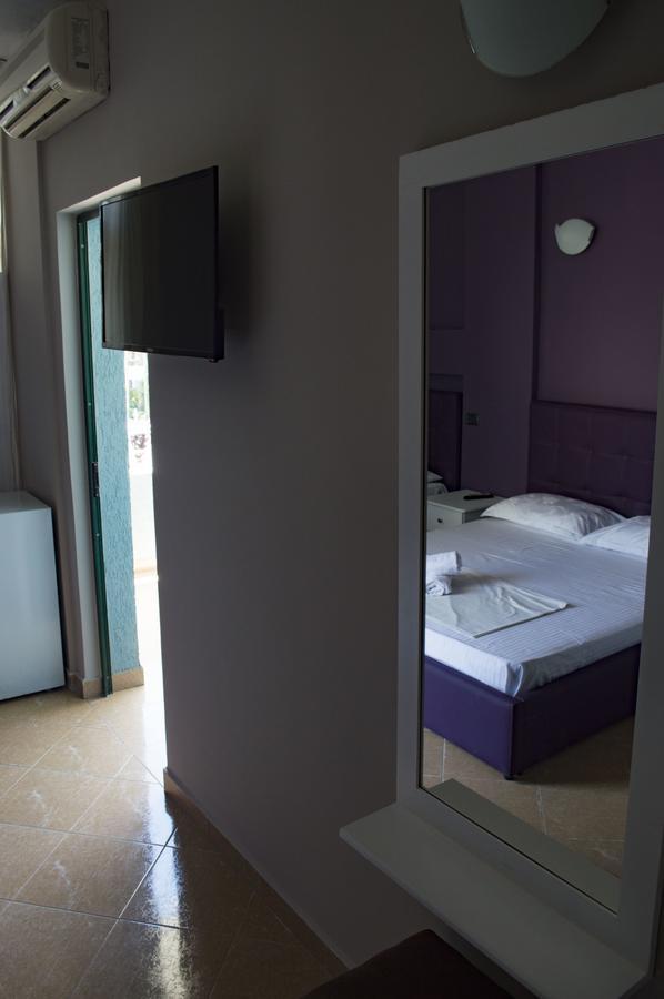 Hotel Riviera Дуррес Екстер'єр фото