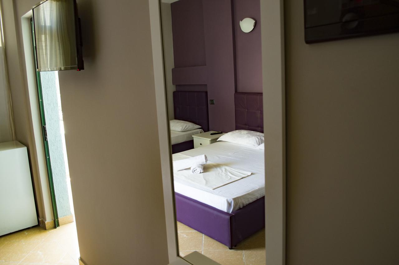 Hotel Riviera Дуррес Екстер'єр фото