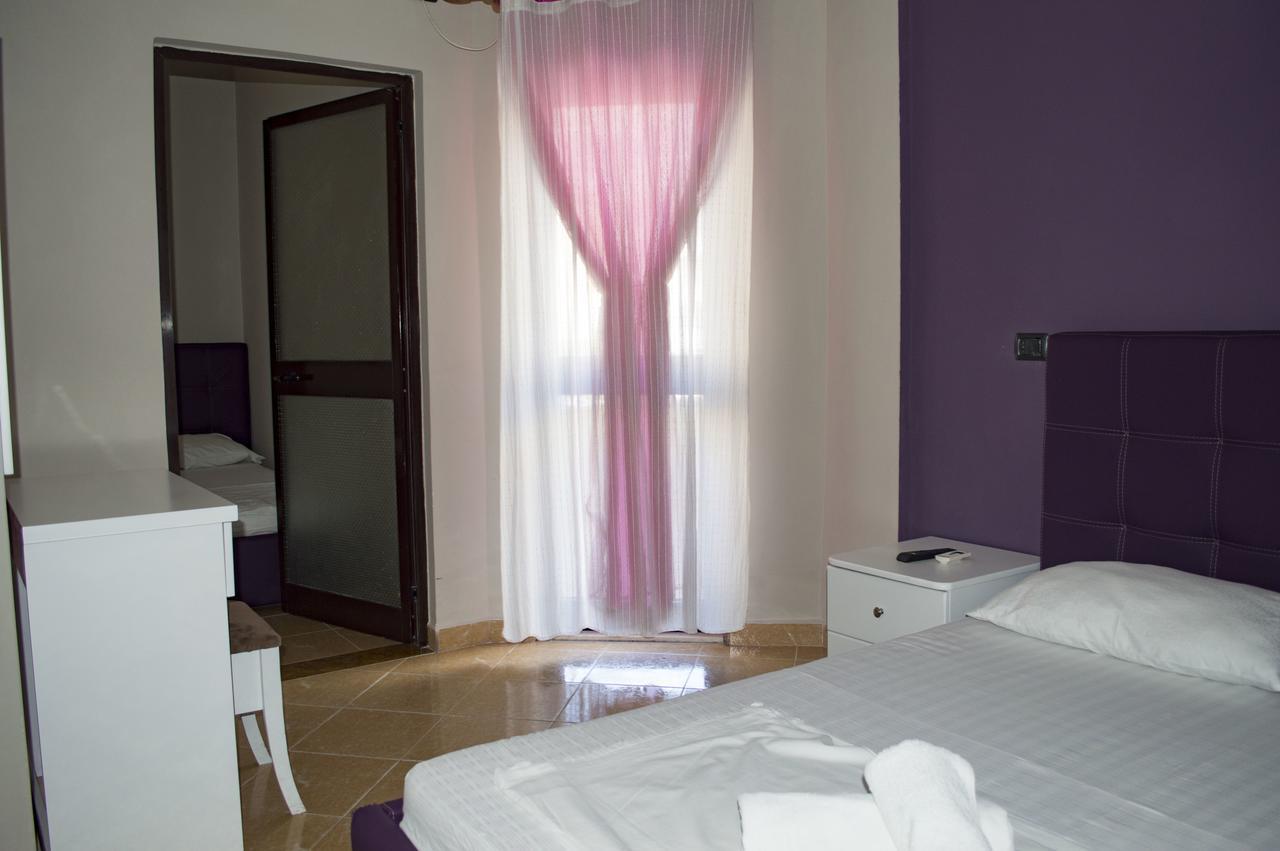 Hotel Riviera Дуррес Екстер'єр фото