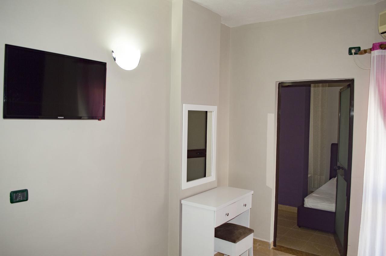 Hotel Riviera Дуррес Екстер'єр фото