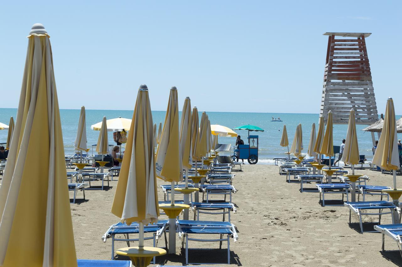 Hotel Riviera Дуррес Екстер'єр фото